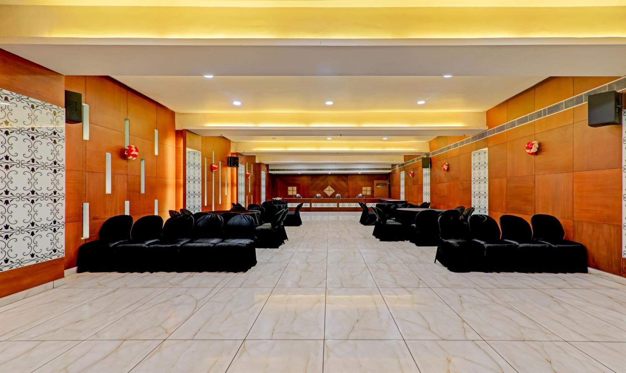Hotel Treebo Edesia