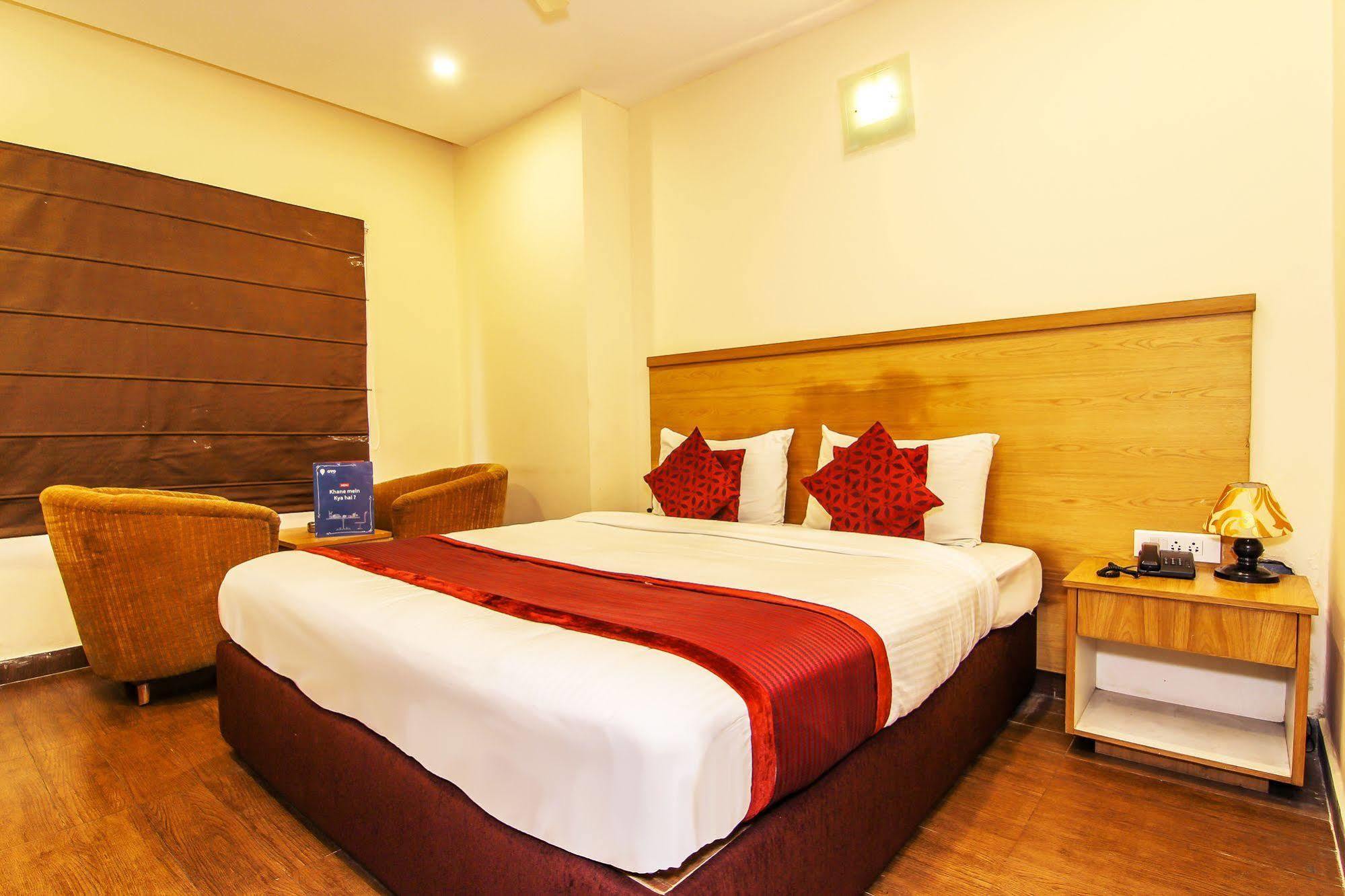 Hotel Treebo Edesia